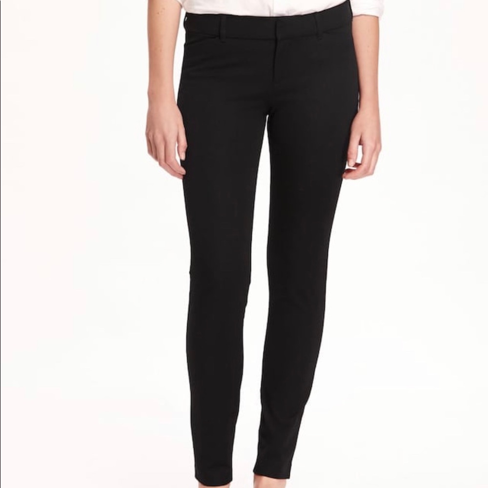 Old navy mid rise black pixie pant NWT